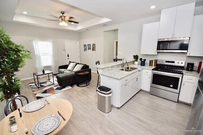 Photo - 13 West Dr Unit 3