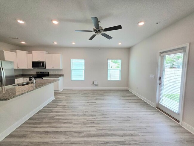 Photo - 8742 Meadow Flower Ln