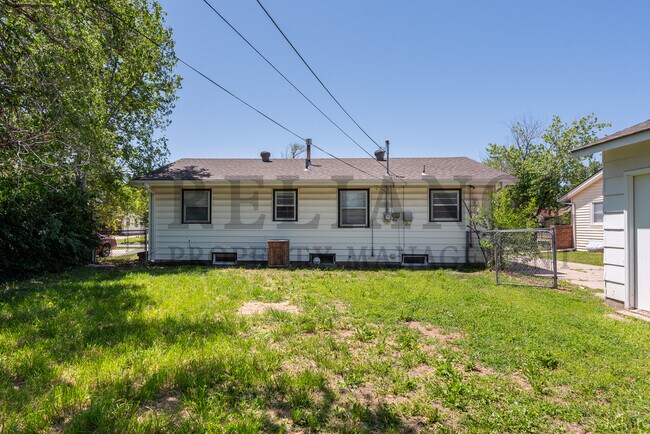 Photo - 3052 S Bonn Ave