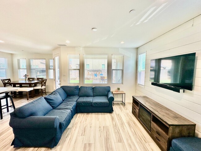 Photo - Newly Built 3/2.5 Bonadelle Home in Riverstone Community