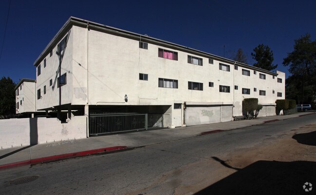 162 S Avenue 55