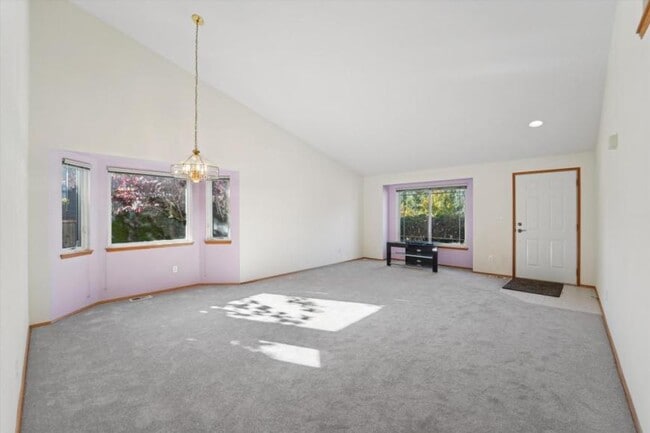 Photo - 4 bedroom in Maple Valley WA 98038