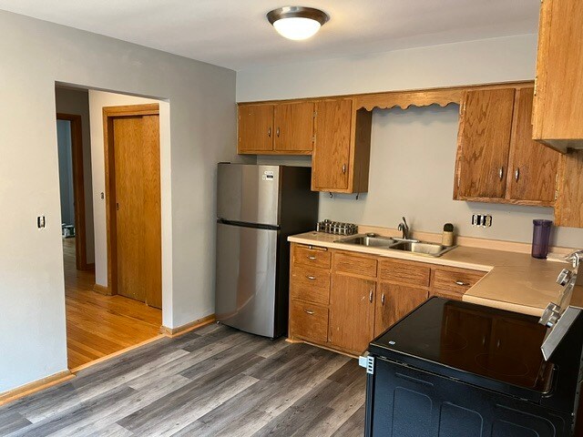 1201 E Mifflin St Unit 2