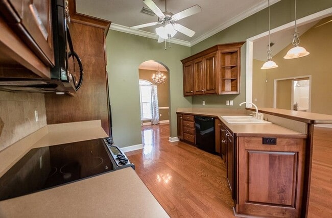 Photo - Spacious 4-Bedroom Home with Modern Amenities on Expansive Lot in Valdosta, GA