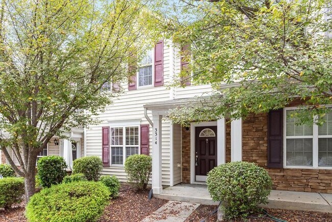 Photo - Beautiful Durham Town Home For Rent