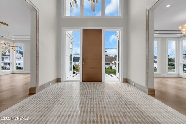 Photo - 19 Clarence Ave