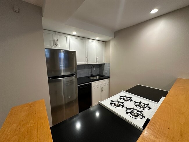 Photo - 62 Phillips St Unit 0