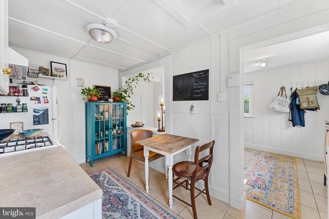 Photo - 513 E Custis Ave