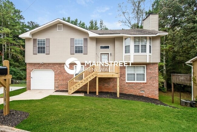 Building Photo - 3 Bedroom Pet-Friendly Home in Lithonia, GA with Main Street Renewal