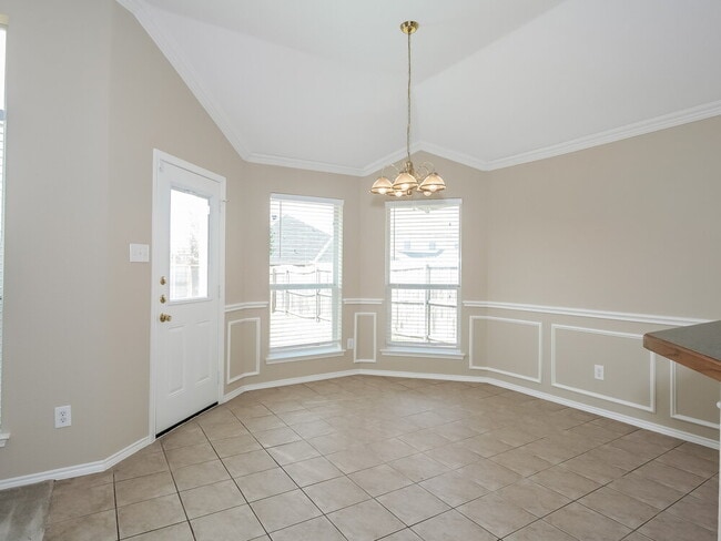 Photo - 4504 Emerald Leaf Dr