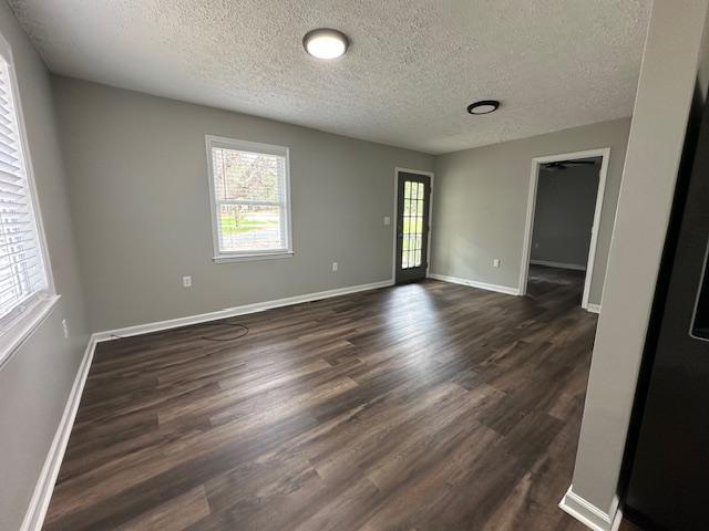 Photo - 631 Silkwood Ln
