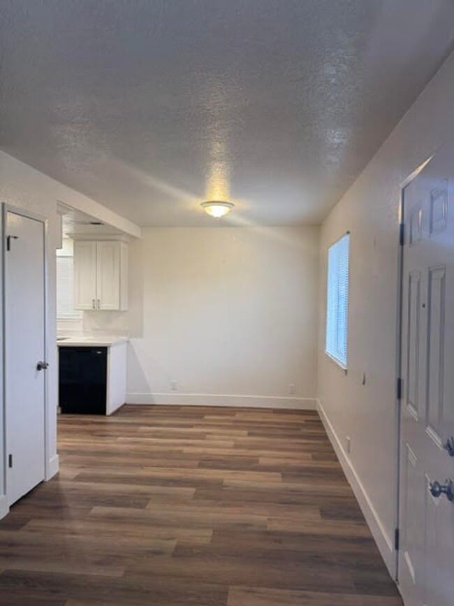 Photo - 710 Key Ave