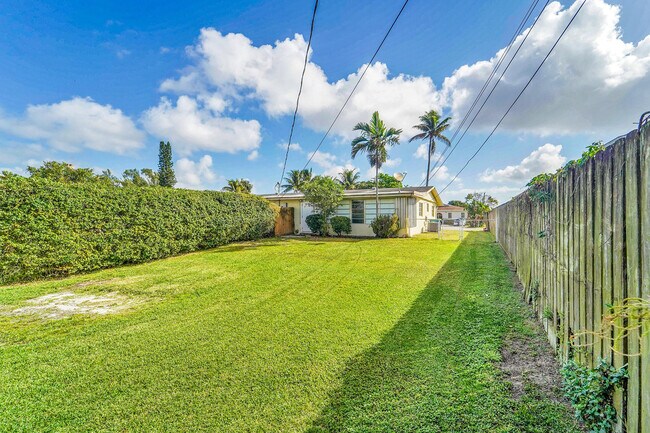 Photo - 4681 SW 43rd Terrace