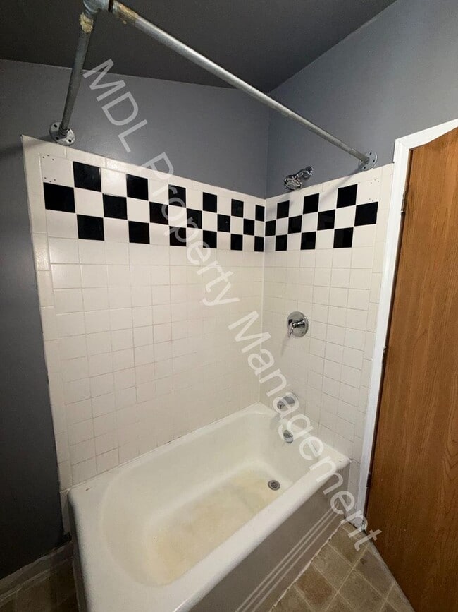 Photo - 2 Bedroom Home Available Now!