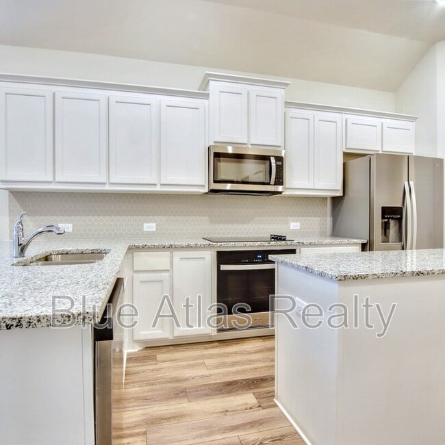 Photo - 929 King St