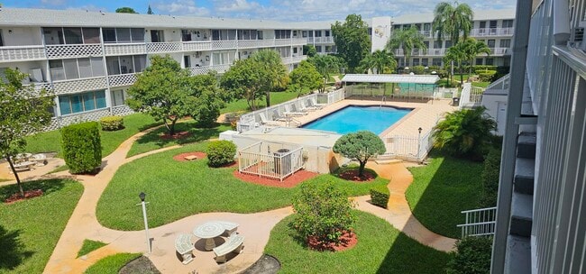 Photo - 15610 NE 6th Ave Unidad 37b