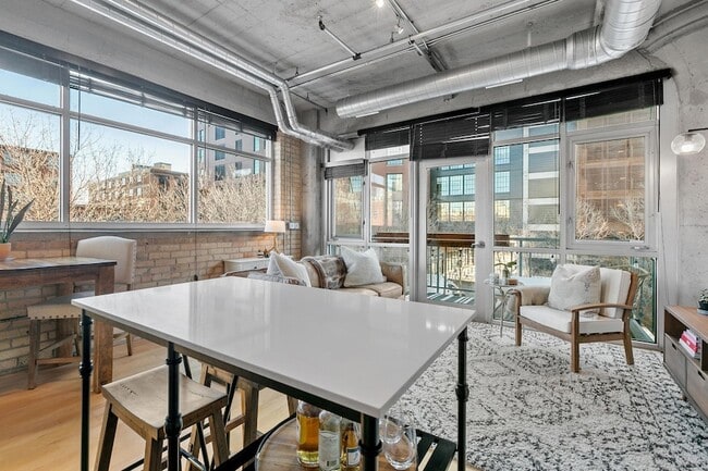 Building Photo - 748 N 3rd St