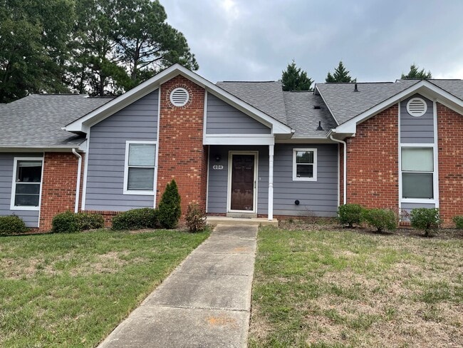 Building Photo - 404 Huntington Park Dr