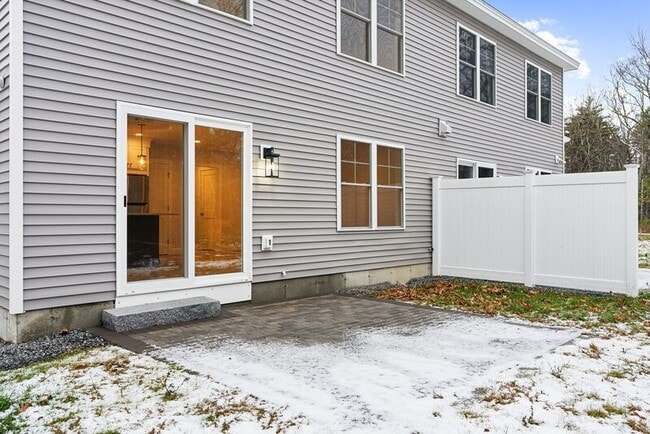 Photo - 24 Foliage Way