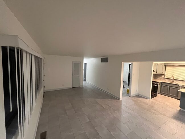 Photo - 324 Shawnee St