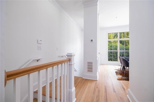 Photo - 1572 Mosaic Way