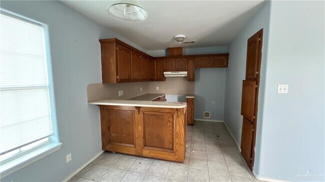 Photo - 12 Glasscock Blvd