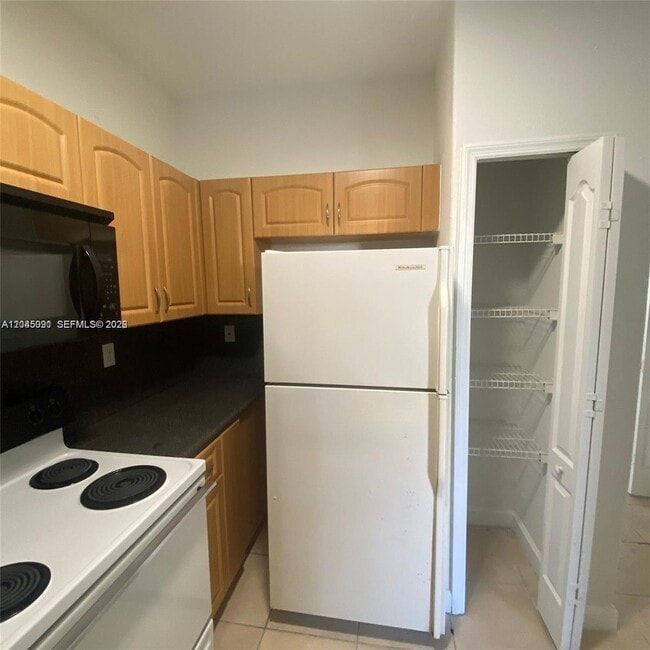 Photo - 1660 SE 29th St Unidad 109