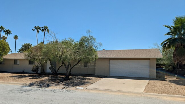 Photo - EXCEPTIONAL AREA/NEIGHBORHOOD-4 Bedrooms~S...