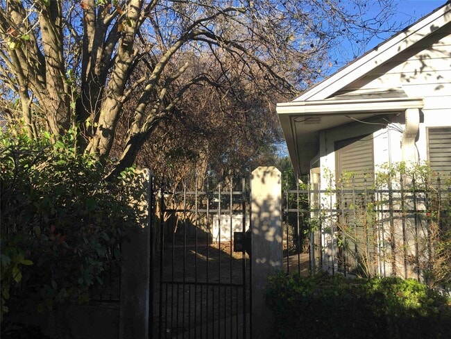 Photo - 2950 Glenn Lakes Ln