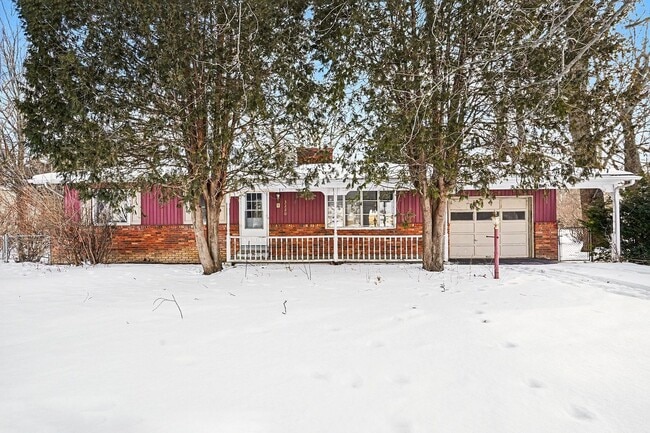 Building Photo - AVAILABLE NOW!  KEARSLEY SCHOOLS!