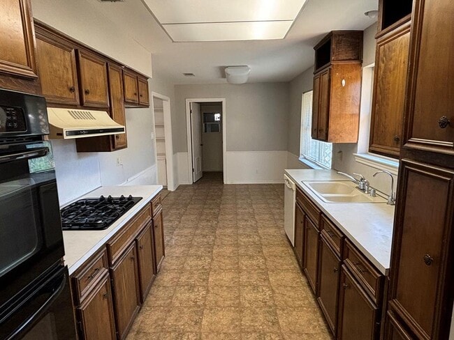 Photo - 4201 Valley Dr