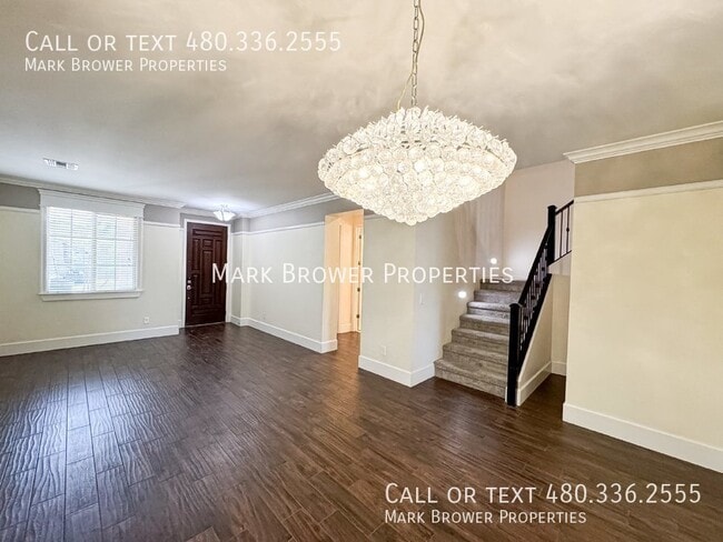 Photo - 1042 W Oleander Ave