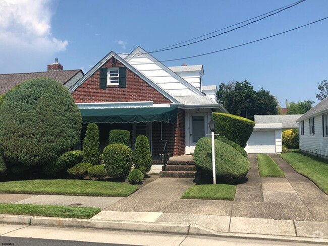 Building Photo - 33 N Gladstone Ave Rental