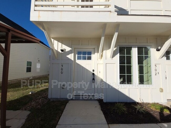 Photo - 2002 W 2nd St