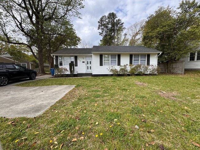 Photo - 503 Henderson Dr