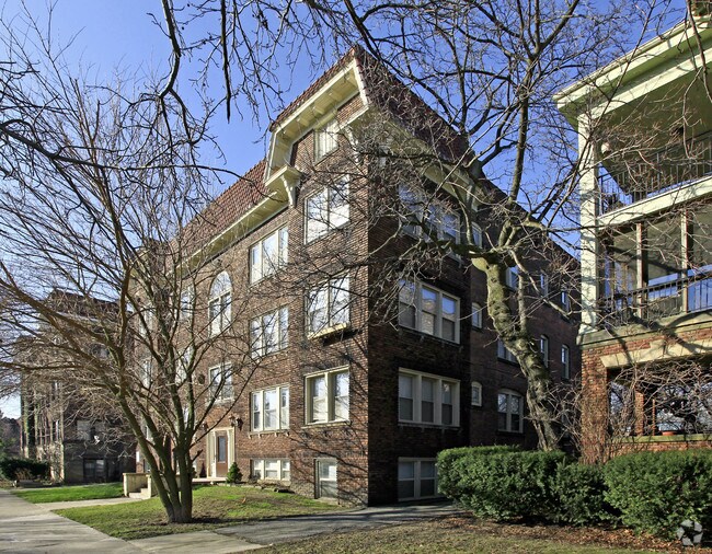 Photo - Euclid Heights Blvd Apartments