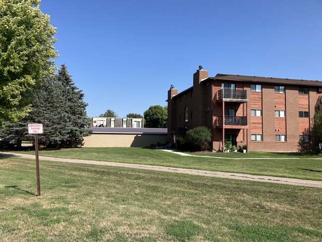 Photo - Briarwood Estates