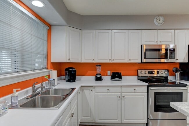 Photo - 4 BDRM 2 BATH