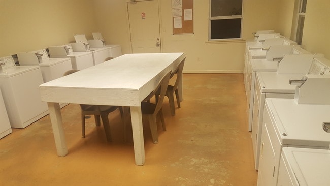 Photo - Kirklin Heights Apartments