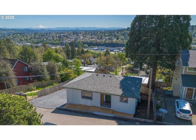 Building Photo - 4685 Riverview Ave Rental