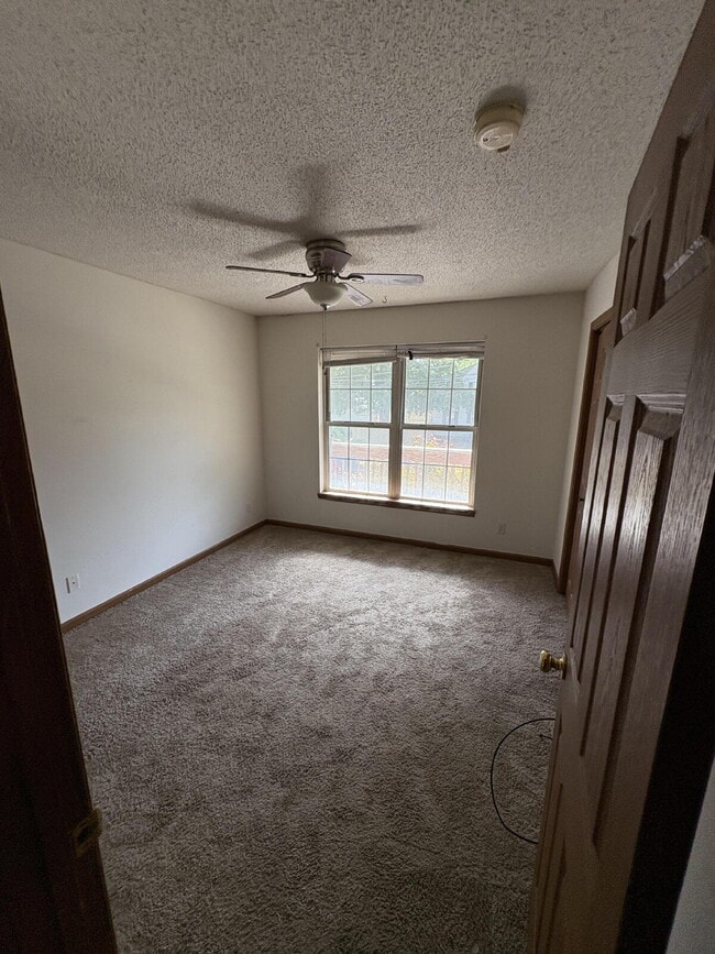 Photo - 2 Bed 2 Full Bath for Lease! Unit 6