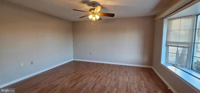 Building Photo - 225 Nottoway Dr