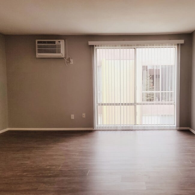 Bed/sitting room