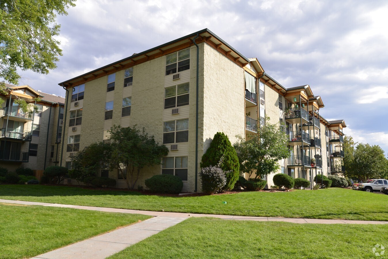 Sanctuary At Heather Ridge Apartments For Rent In Aurora