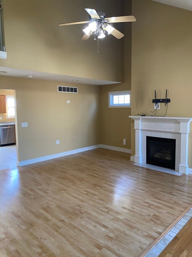 Photo - 1835 Marina Dr