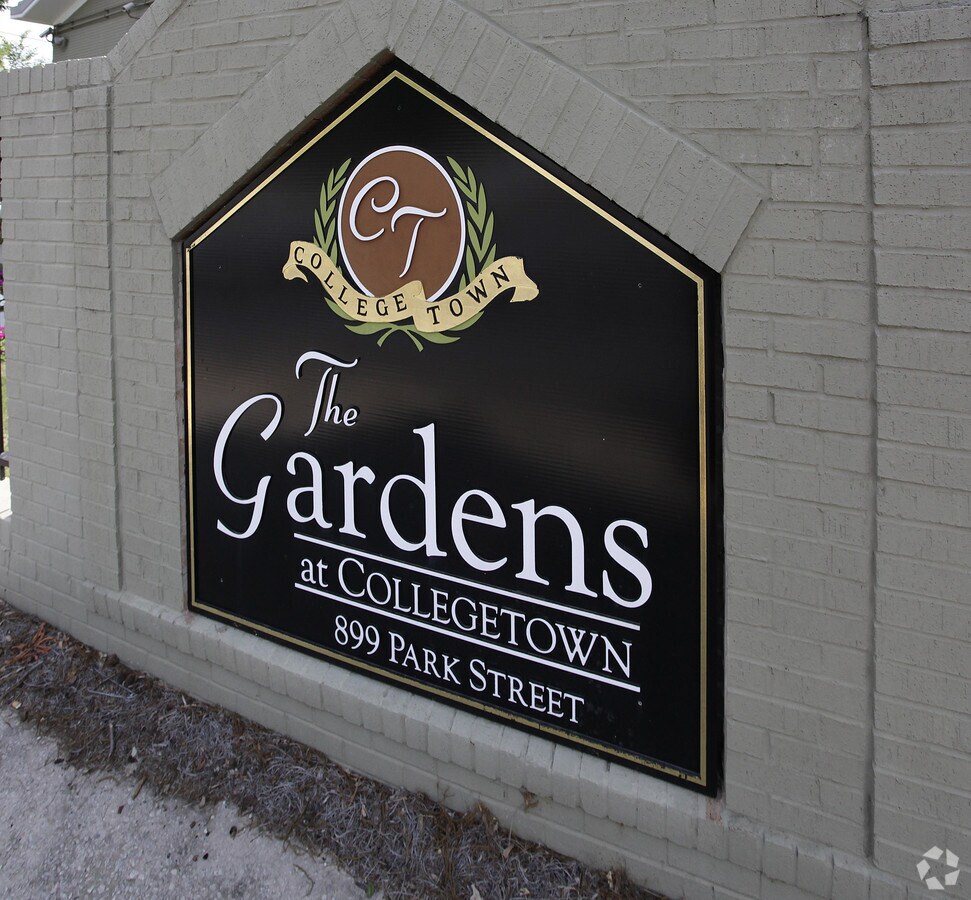 Photo - The Gardens At Collegetown
