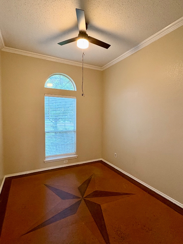 Photo - 385 Westward Dr