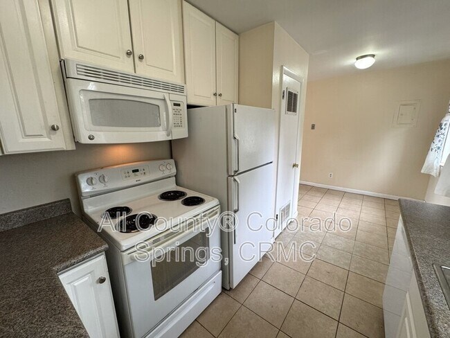 Photo - 1907 McCooke Dr