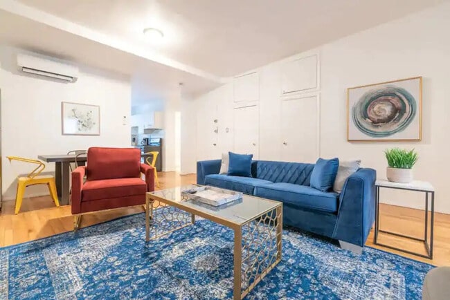 Building Photo - 472 9th Ave