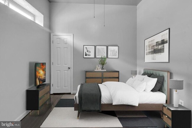 Photo - 434 S 56th St